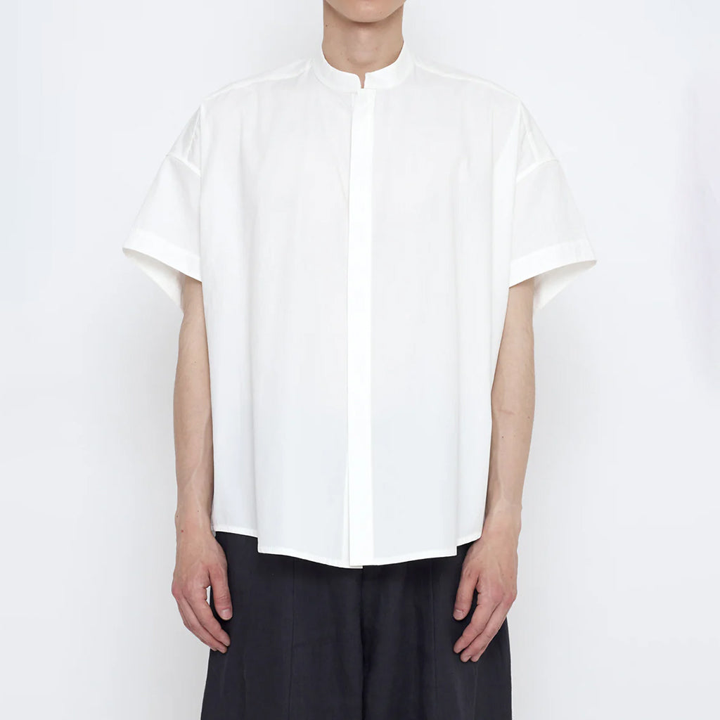 7115 By Szeki Unisex Mandarin Cocoon Shirt Off-White