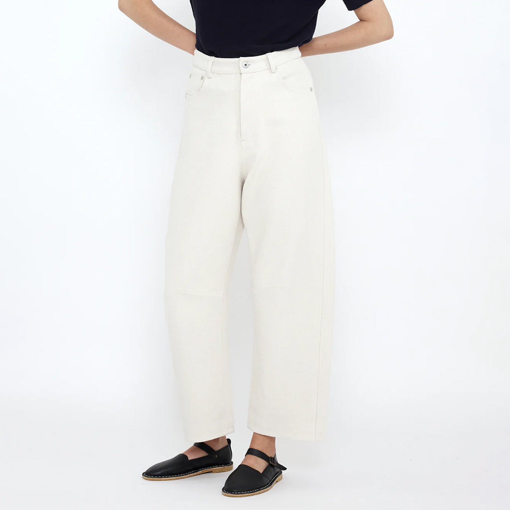 7115 By Szeki Unisex Relaxed Curve Legged Pants Off-White