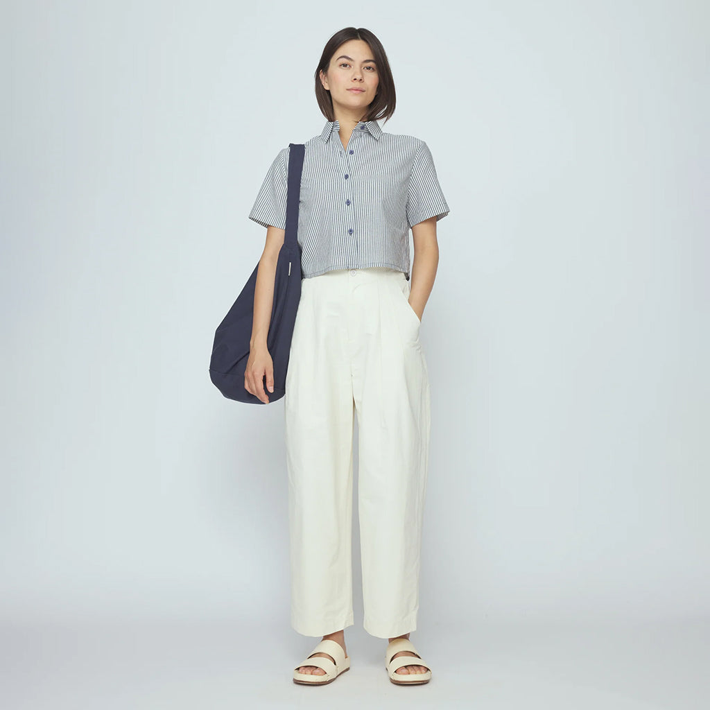 7115 By Szeki Woman Cropped Shirt Navy Blue Stripes