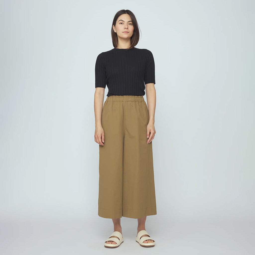 7115 By Szeki Woman Elastic Culotte Pants Tan Brown