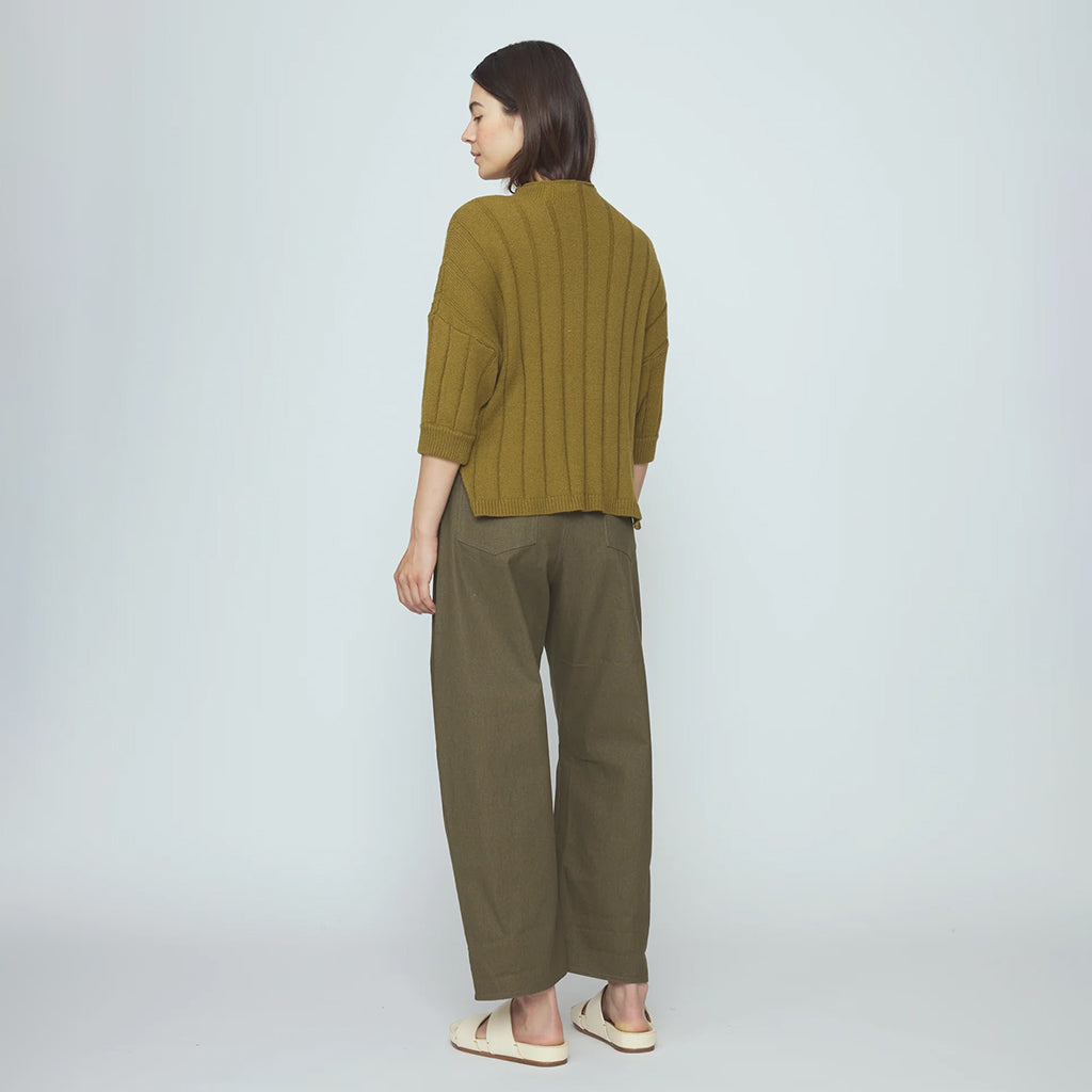 7115 By Szeki Woman Mid Poet Mockneck Sweater Kelp Green