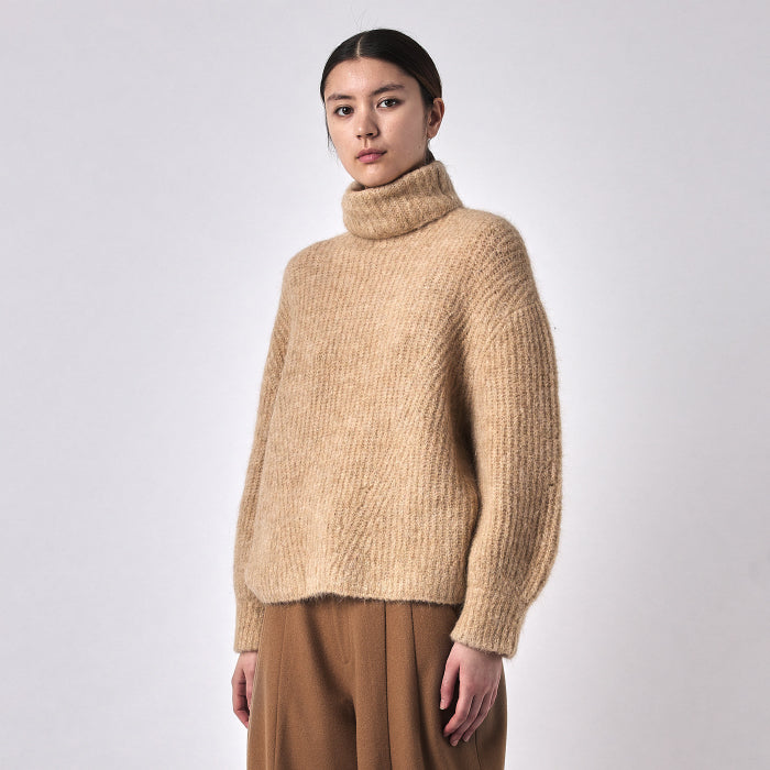 7115 By Szeki Woman Brushed Airy Turtleneck Sweater Wheat Brown