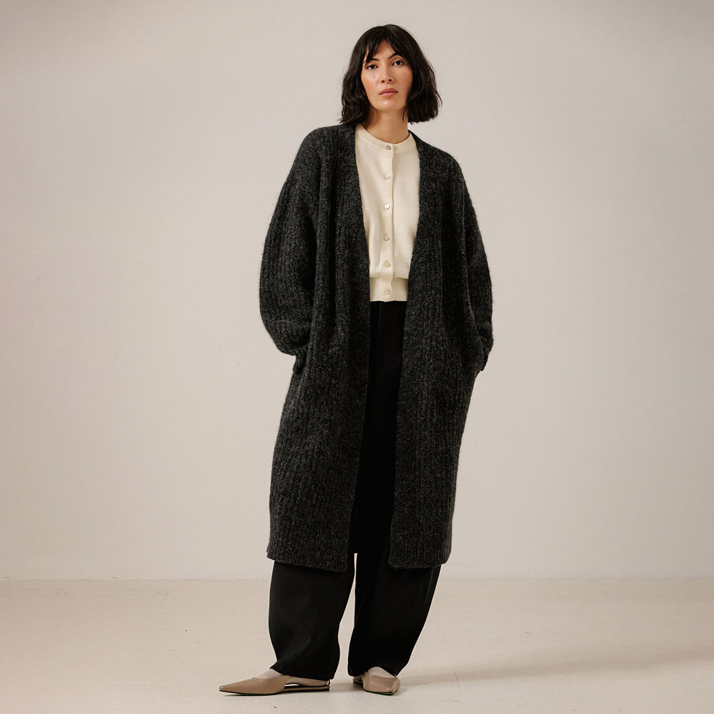 Bare Knitwear Trunk Show Woman Lofty Alpaca Midi Cardigan Basalt Grey