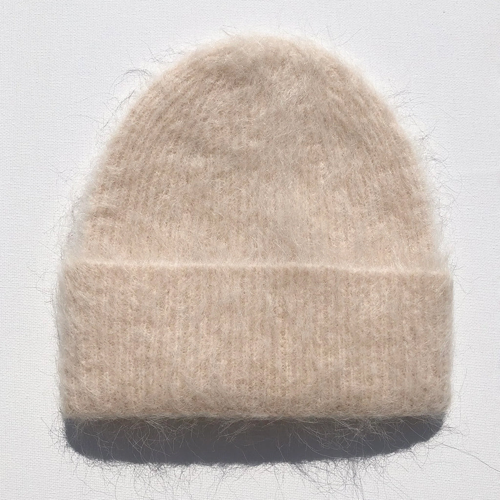 Billy Bamboo Woman Alpaca Fluffy Beanie Butter Cream