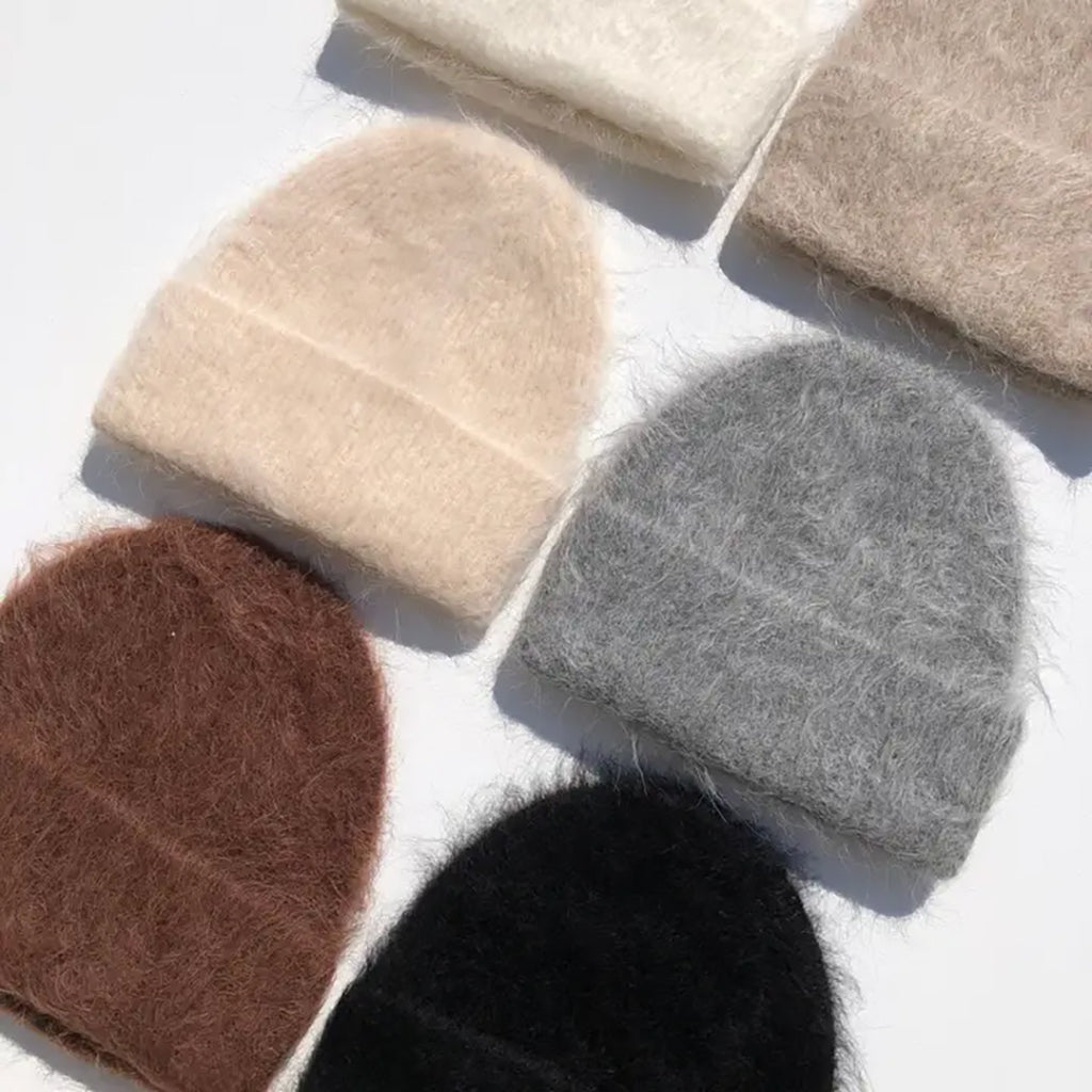 Billy Bamboo Woman Alpaca Fluffy Beanie Light Gray