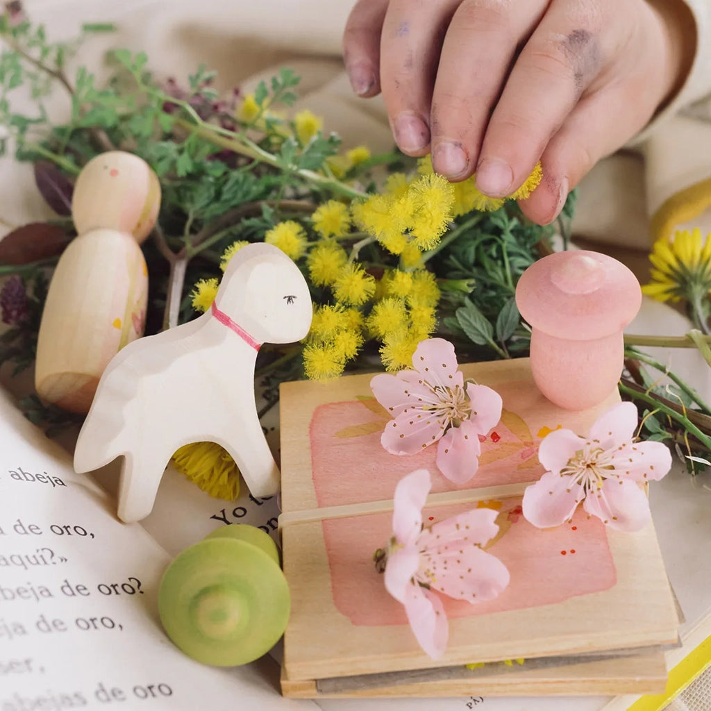 Grapat x Ostheimer Hello Spring Wooden Set