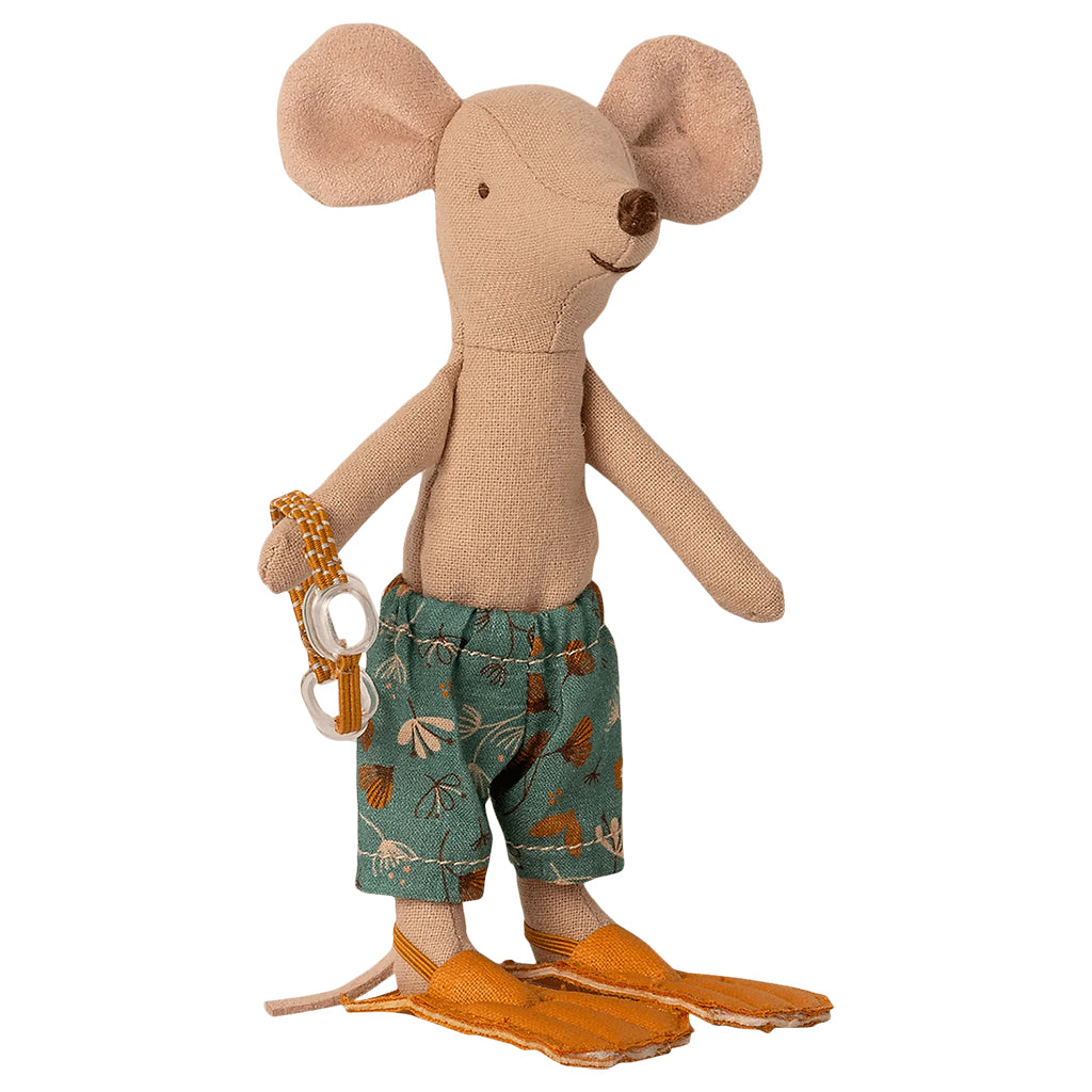 Maileg Toys Mouse Beach Big Brother In Cabin De Plage