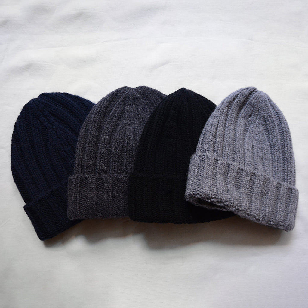Makié Adult Classic Cashmere Ribbed Hat Navy Blue
