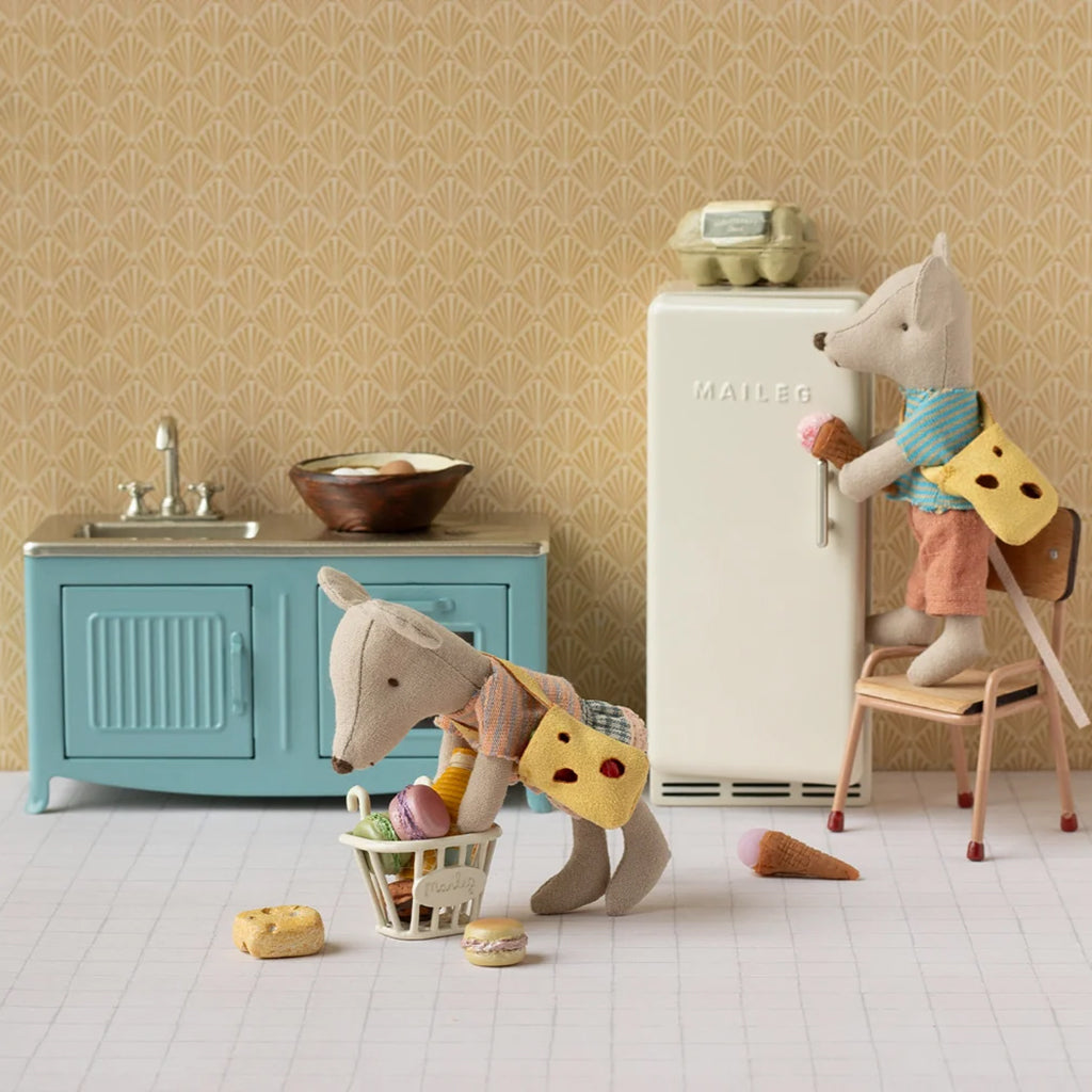 Maileg Toys Mouse Miniature Kitchen Blue