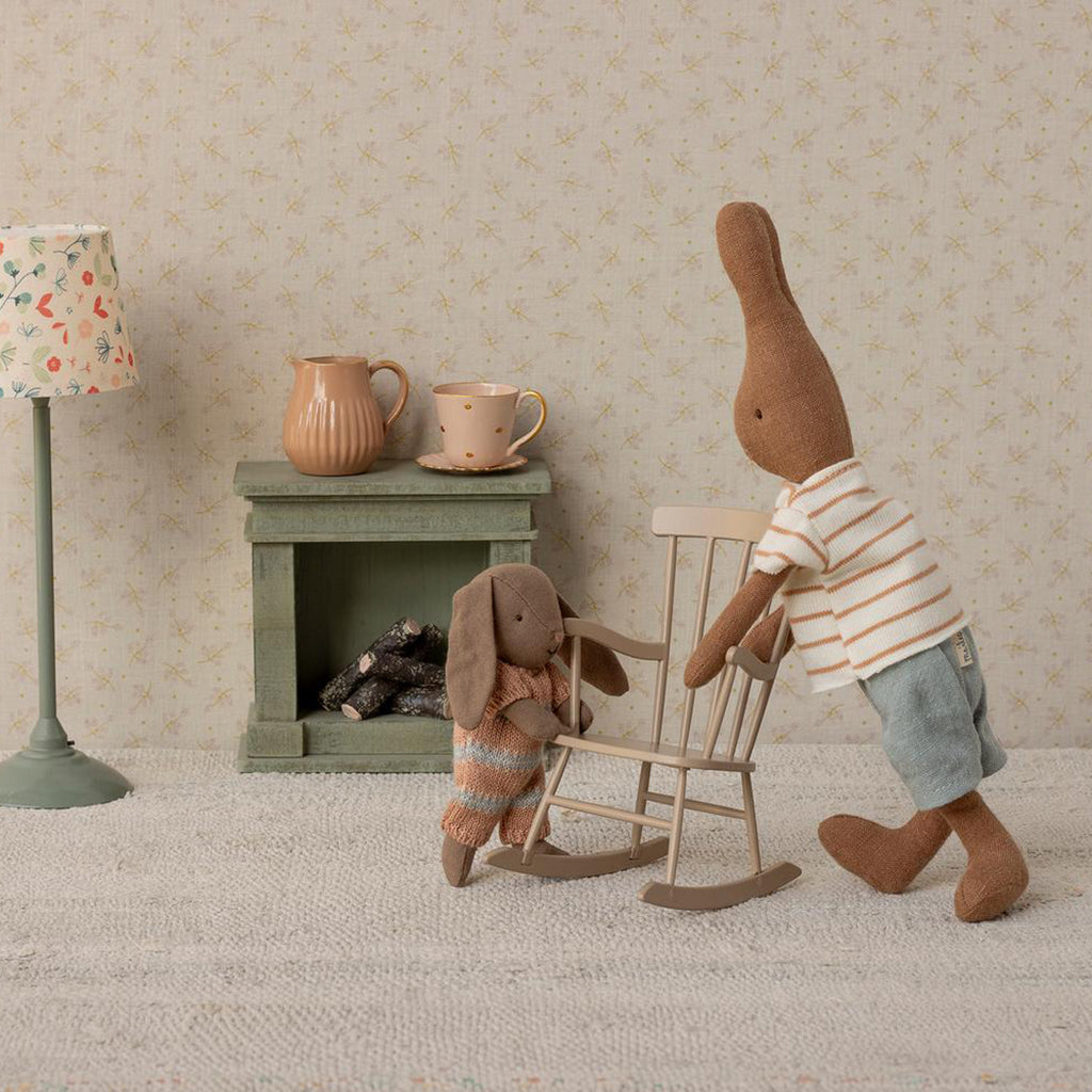 Maileg Toys Micro Bunny Set Brown In Dusty Rose Pink