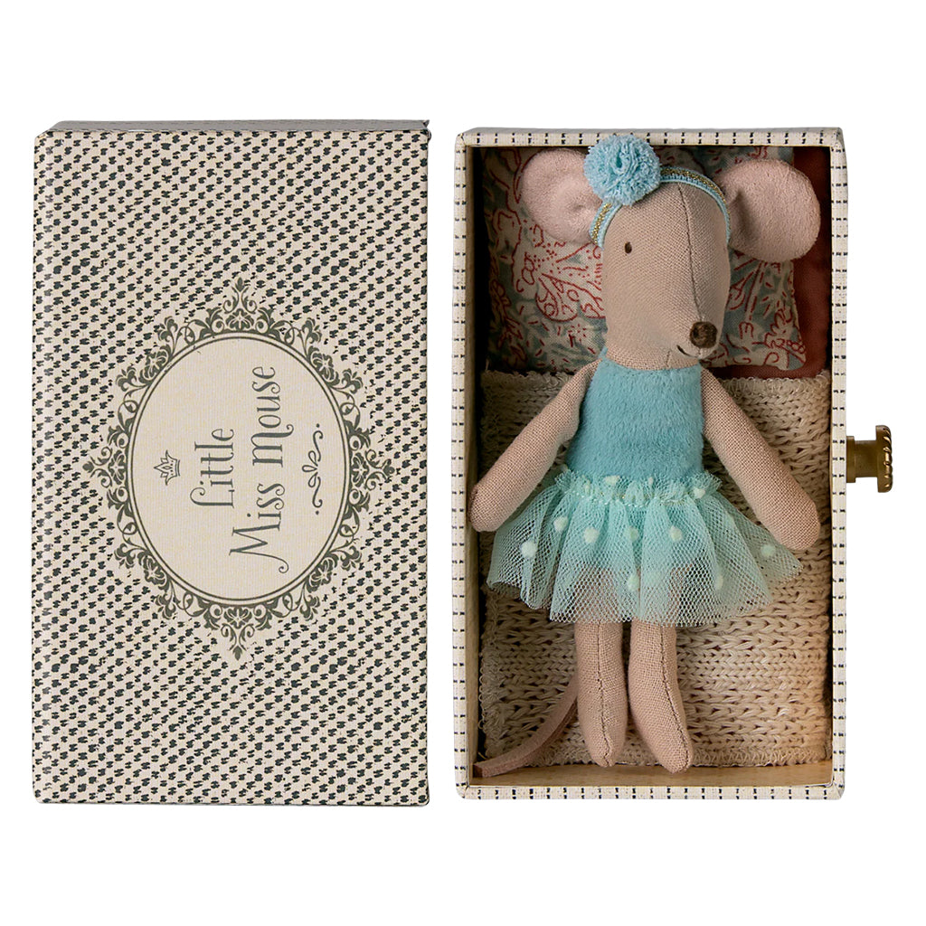 Maileg Toys Mouse Little Sister Dancer In Daybed
