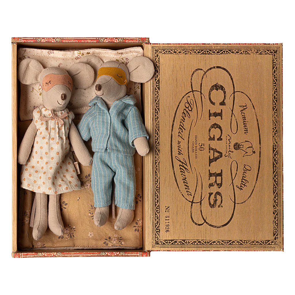 Maileg Toys Mouse Family Mum And Dad Mice In Cigarbox