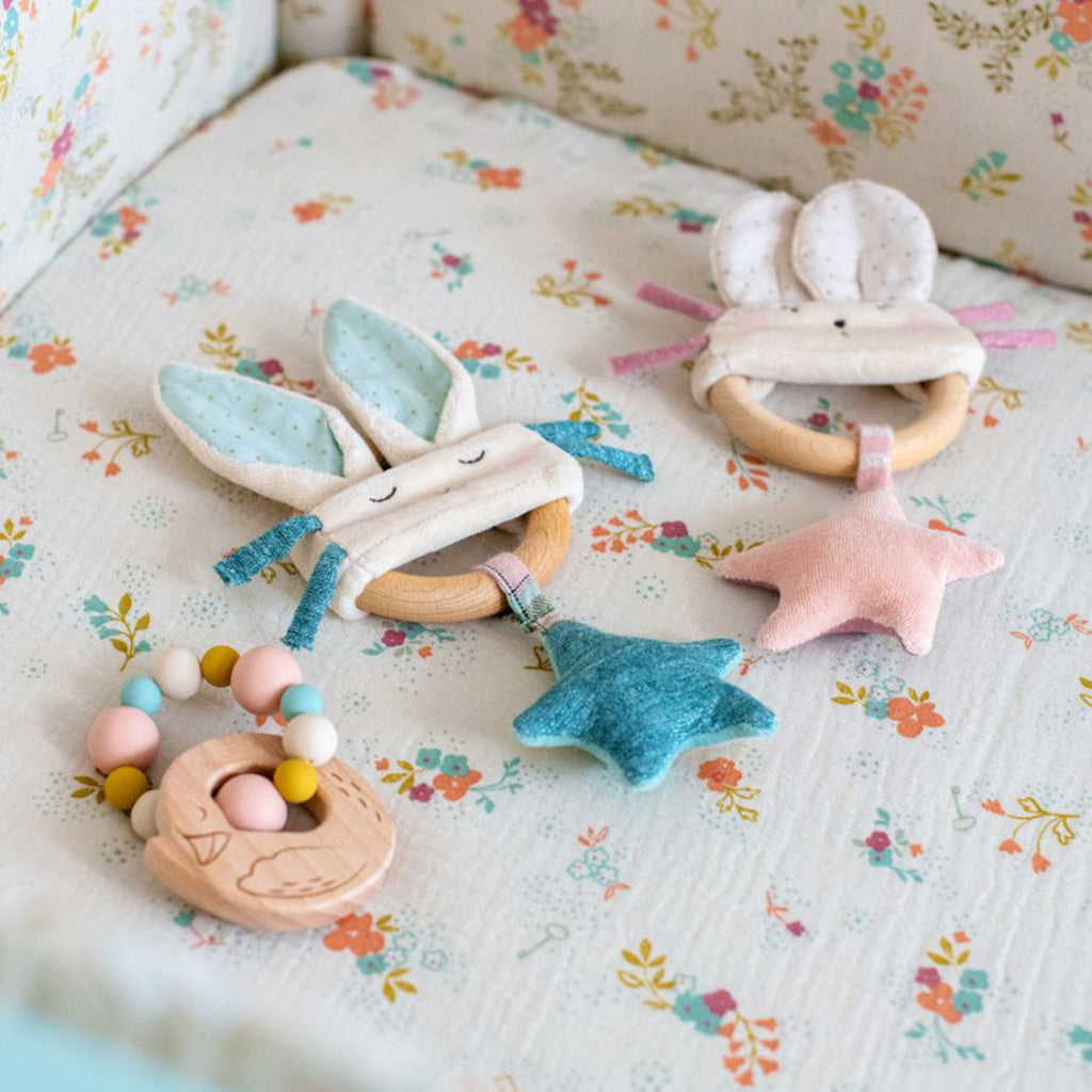 Moulin Roty La Petite École De Danse Mouse Wooden Ring Rattle
