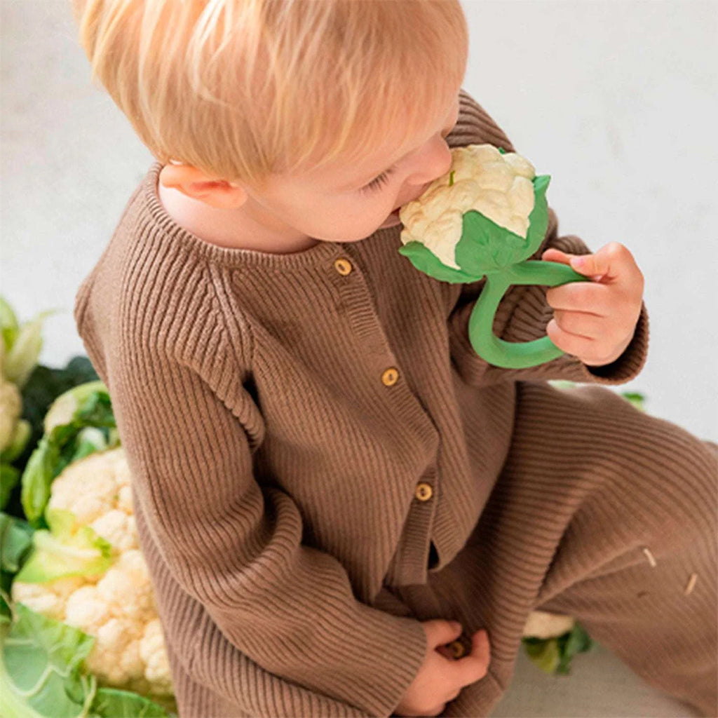 Oli&Carol Natural Rubber Rattle Toy Cauliflower
