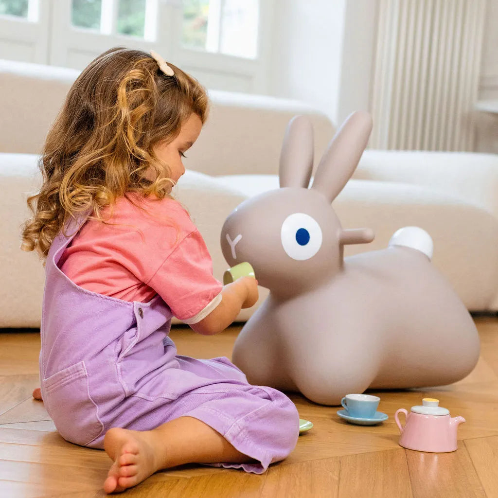 Quut Hoppi Bouncing Bunny Warm Grey