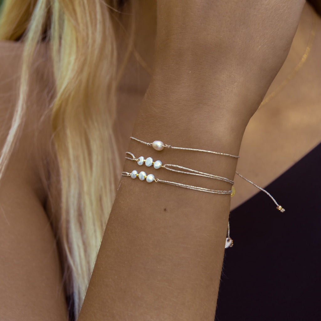 Sophie Deschamps Bijoux Lagoon Bracelet White Mother of Pearl