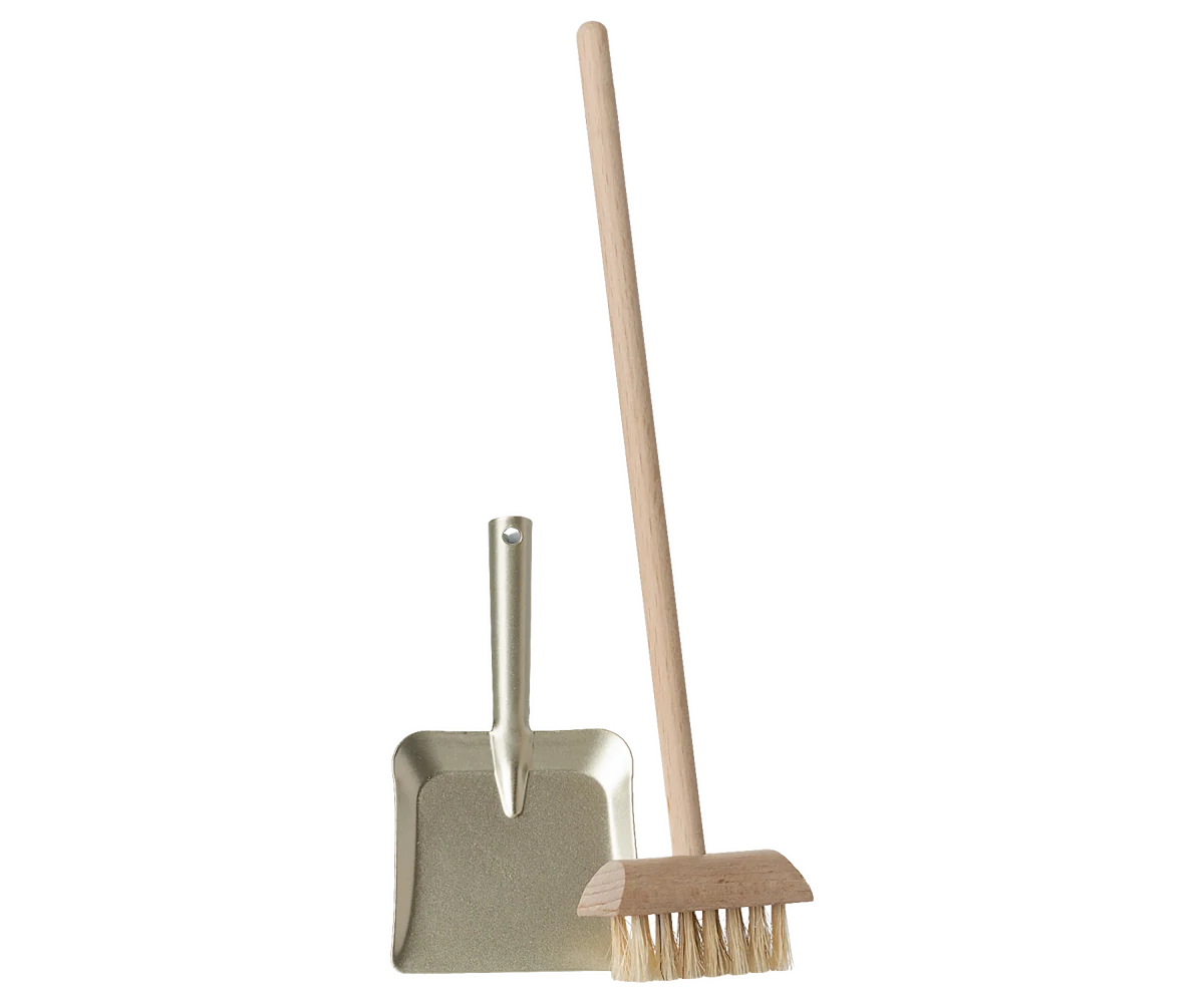Maileg Toys Mouse Kitchen Broom Set Miniature