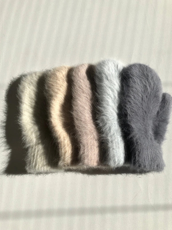 Billy Bamboo Woman Fluffy Angora Mittens Dusty Gray