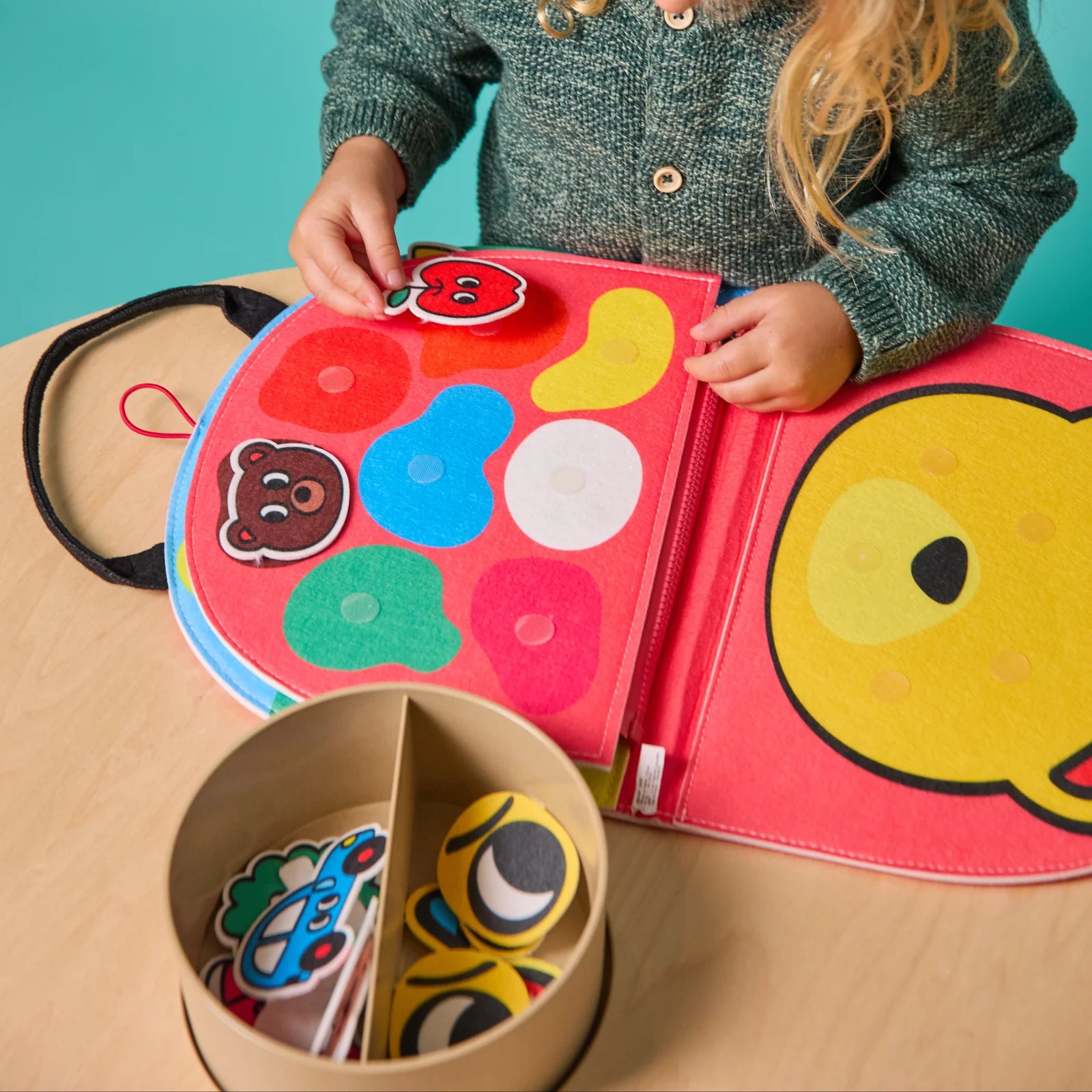 Omy Montessori Play Kit Shapes and Colors