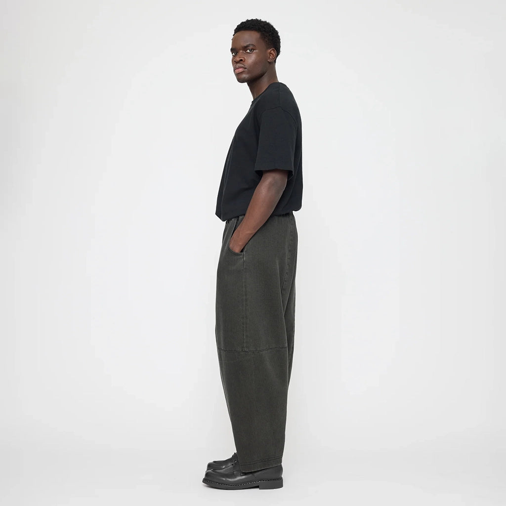 7115 By Szeki Unisex Elastic Panel Barrel Pants Washed Black
