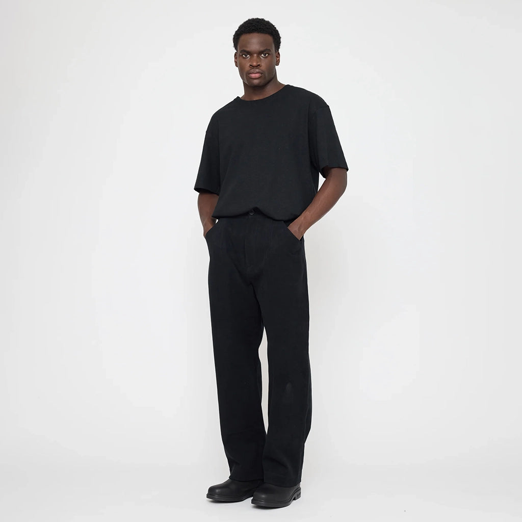 7115 By Szeki Unisex Signature Curve Legged Trouser Black