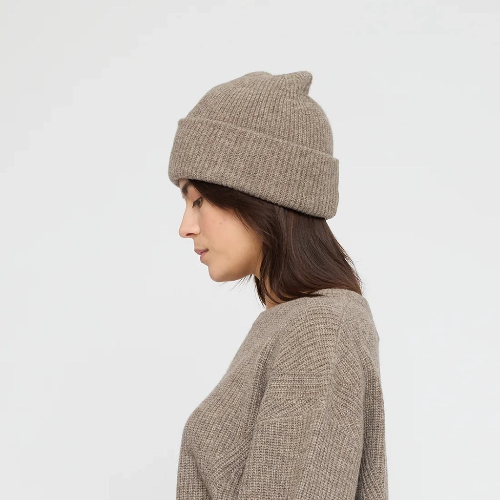 7115 By Szeki Unisex Signature Yak Beanie Taupe Brown