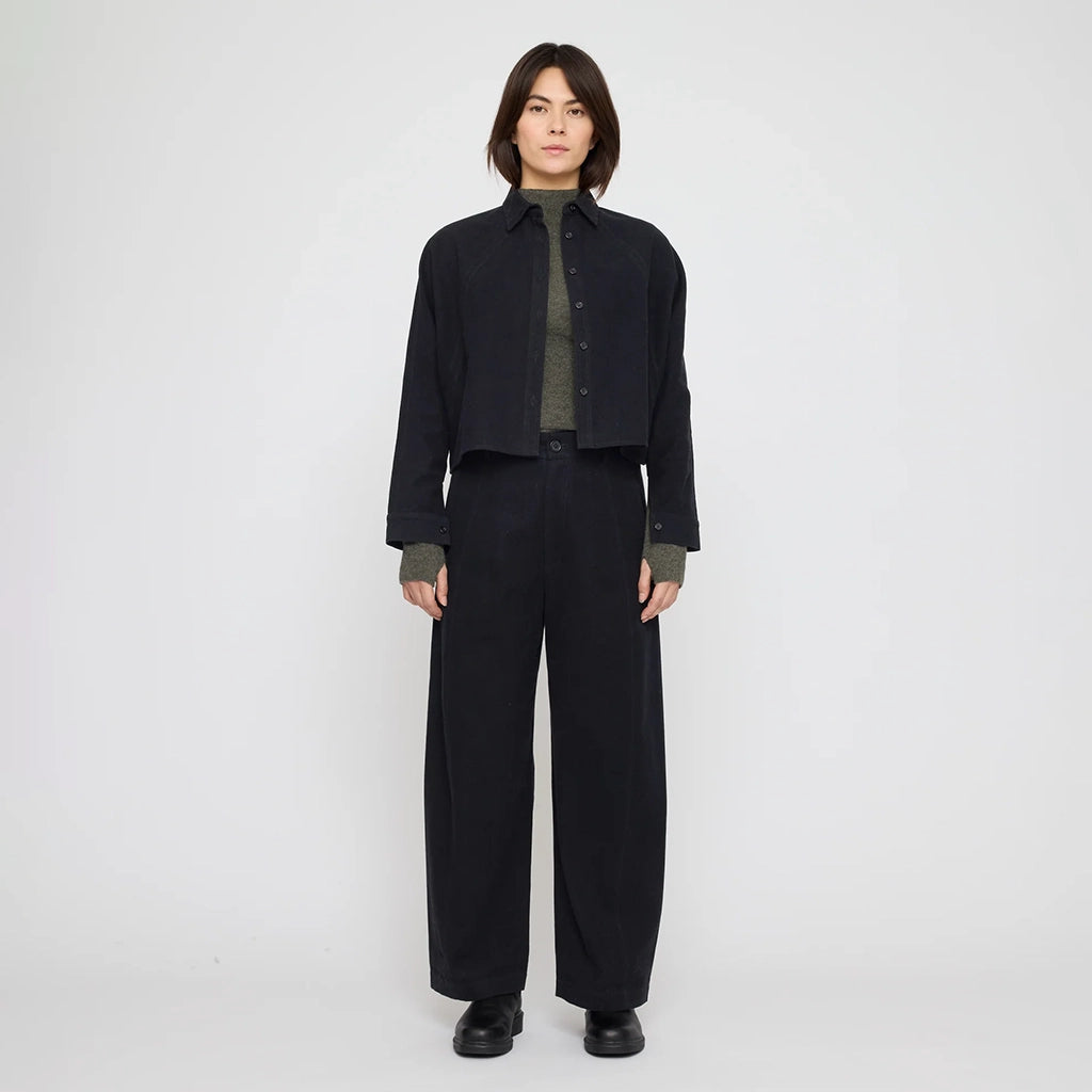 7115 By Szeki Woman Signature 3/4 Cropped Shirt Jacket Black