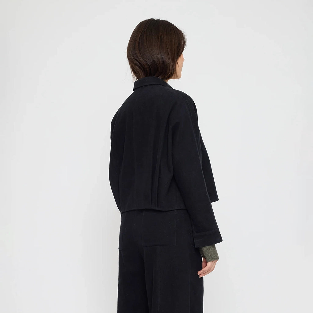 7115 By Szeki Woman Signature 3/4 Cropped Shirt Jacket Black
