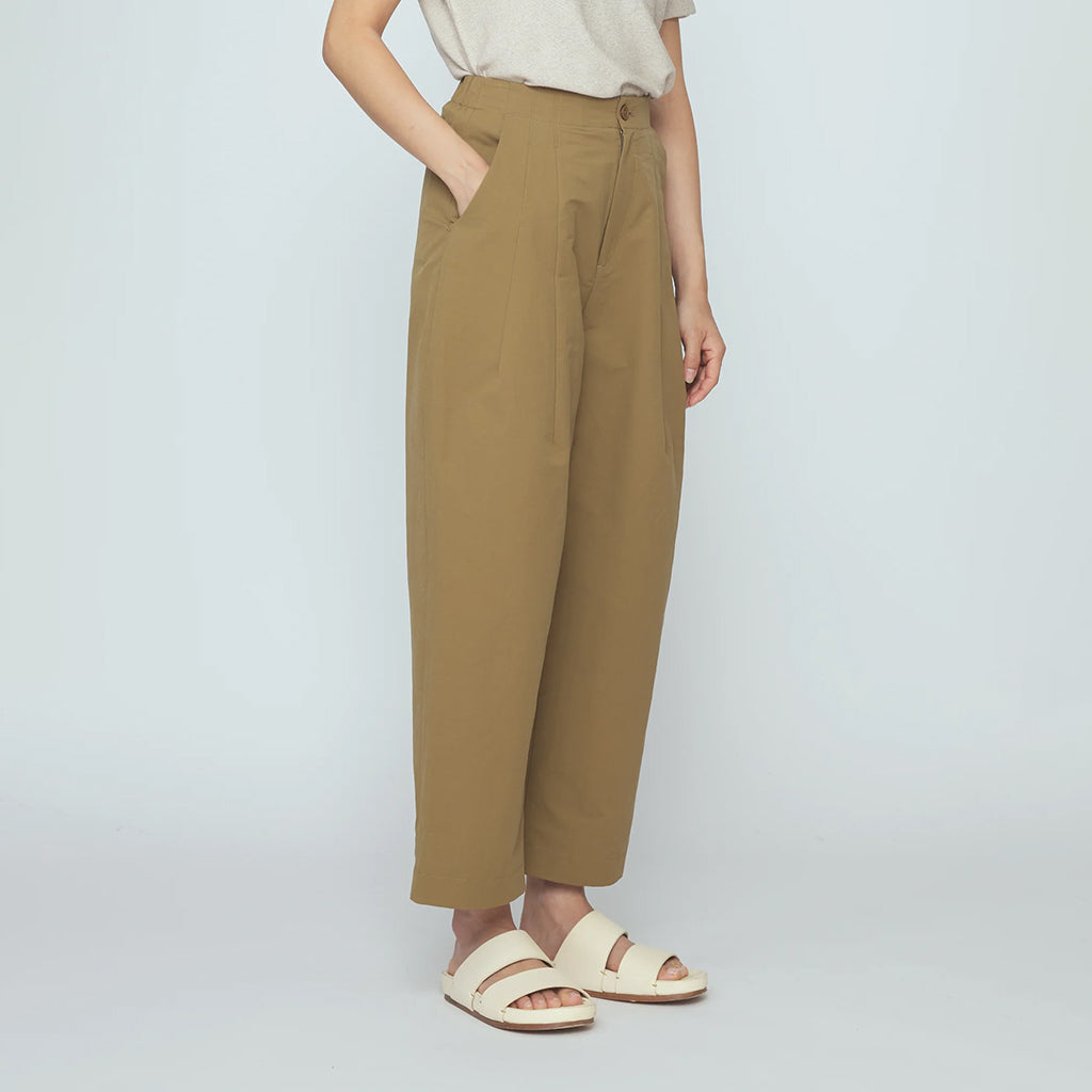 7115 By Szeki Unisex Spring Pleated Pants Tan Brown