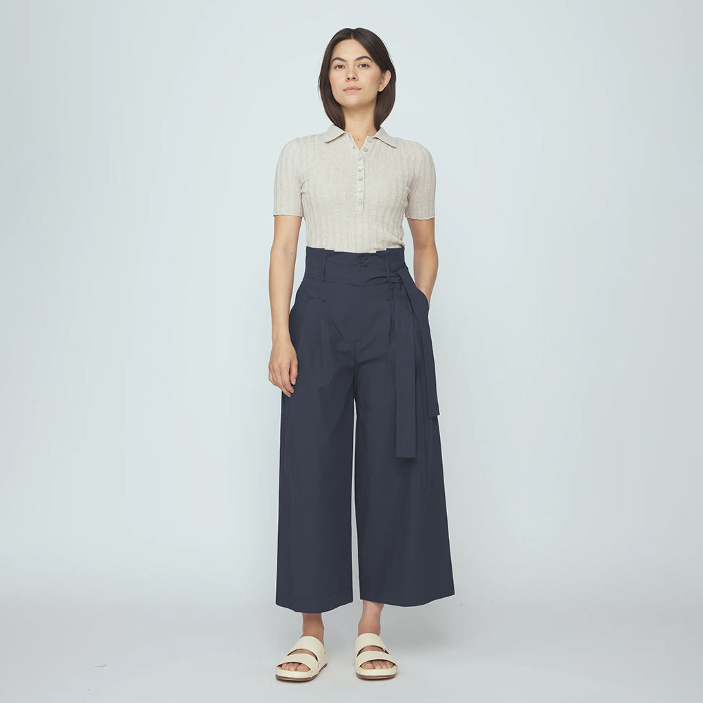 7115 By Szeki Woman Paper-Bag Pleated Pants Navy Blue