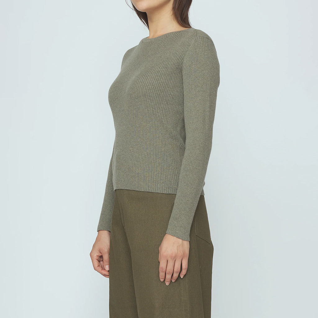 7115 By Szeki Woman Ribbed Sweater Sage Grey
