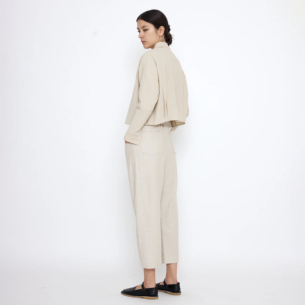 7115 By Szeki Woman Signature 3/4 Cropped Shirt Jacket Textured Beige