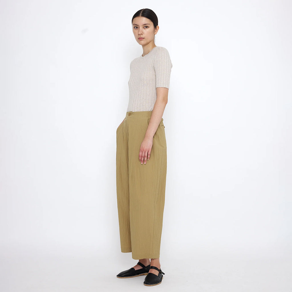 7115 By Szeki Woman Signature Pleated Pants Textured Dijon Yellow
