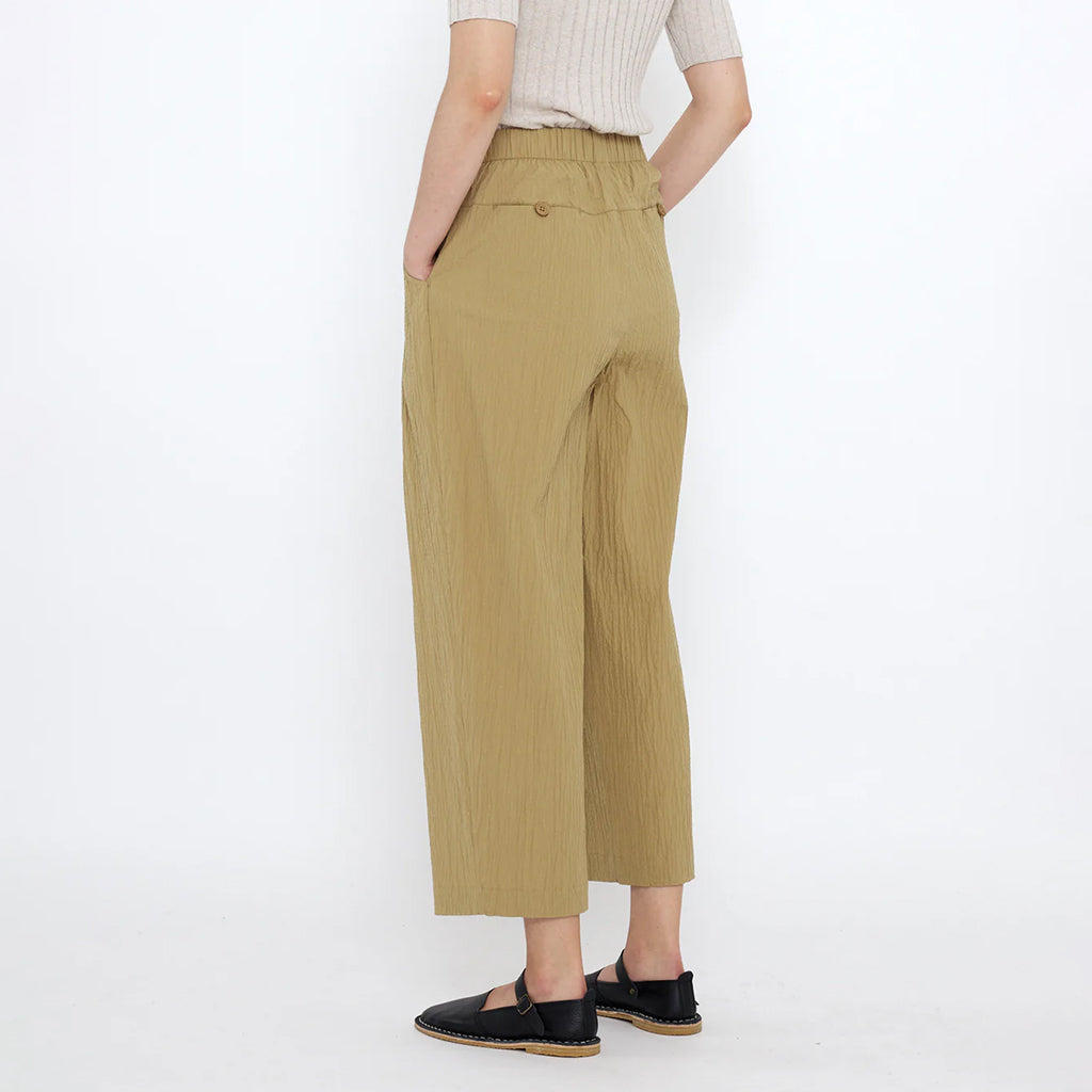 7115 By Szeki Woman Signature Pleated Pants Textured Dijon Yellow