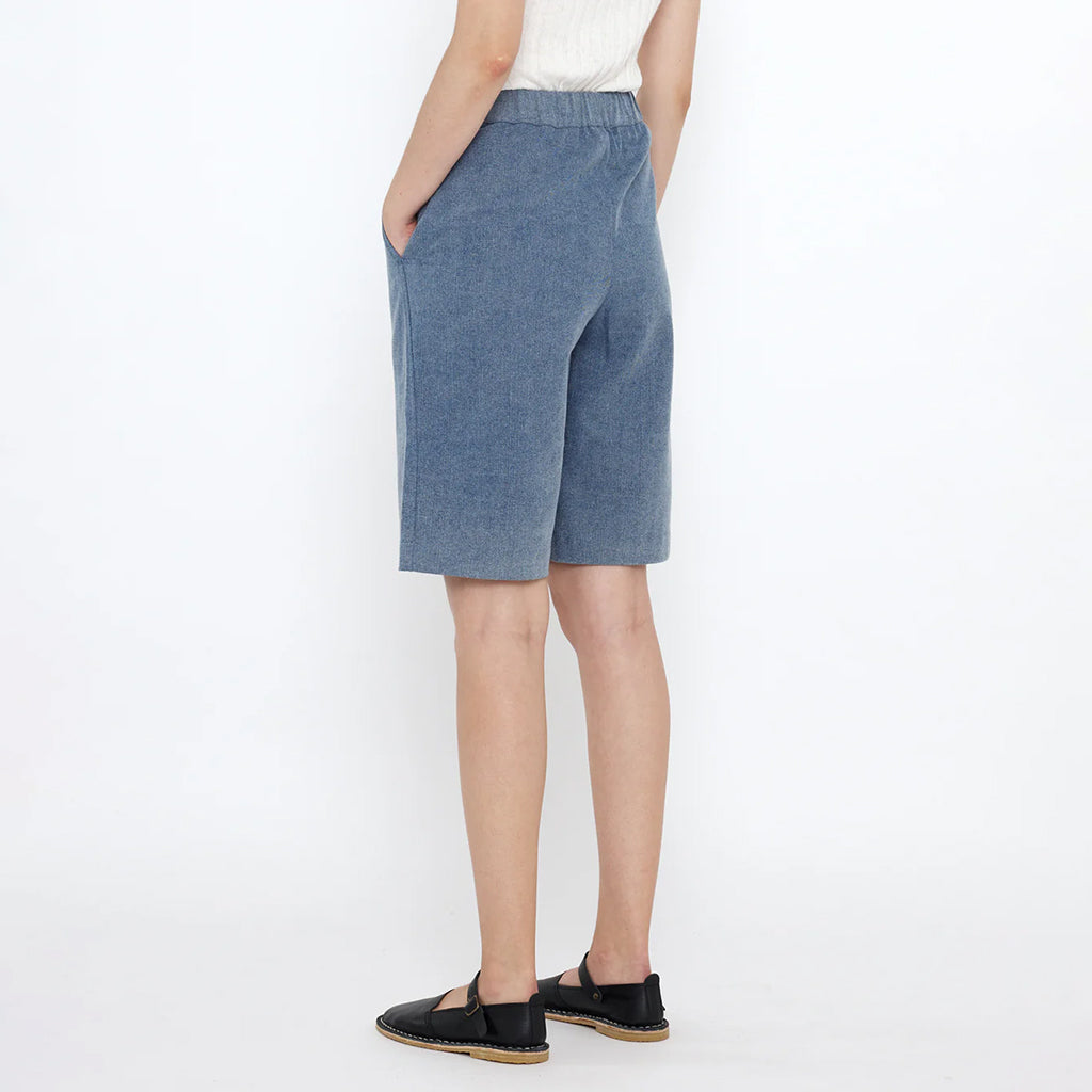 7115 By Szeki Woman Summer Shorts Soft Faded Blue Denim