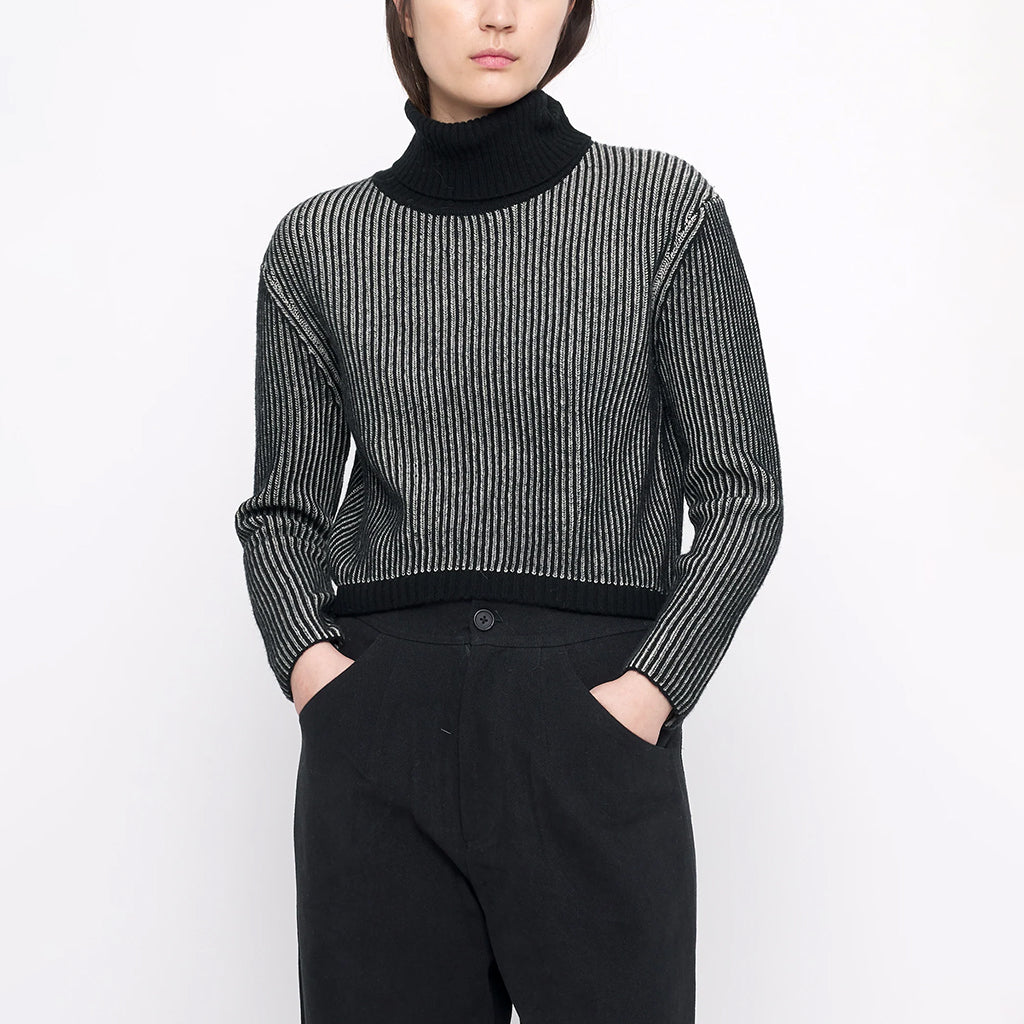 7115 By Szeki Woman Cropped Turtleneck Sweater Black Stripes