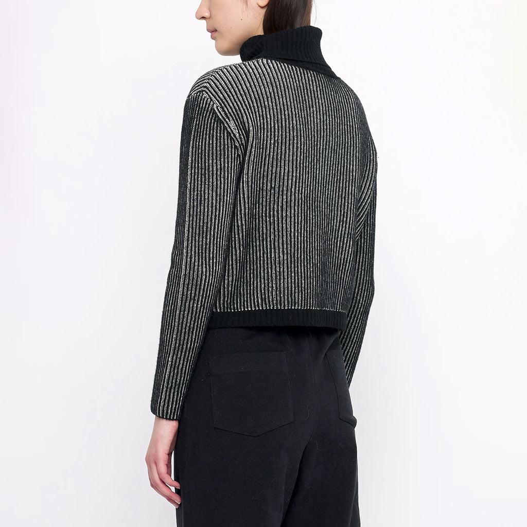 7115 By Szeki Woman Cropped Turtleneck Sweater Black Stripes