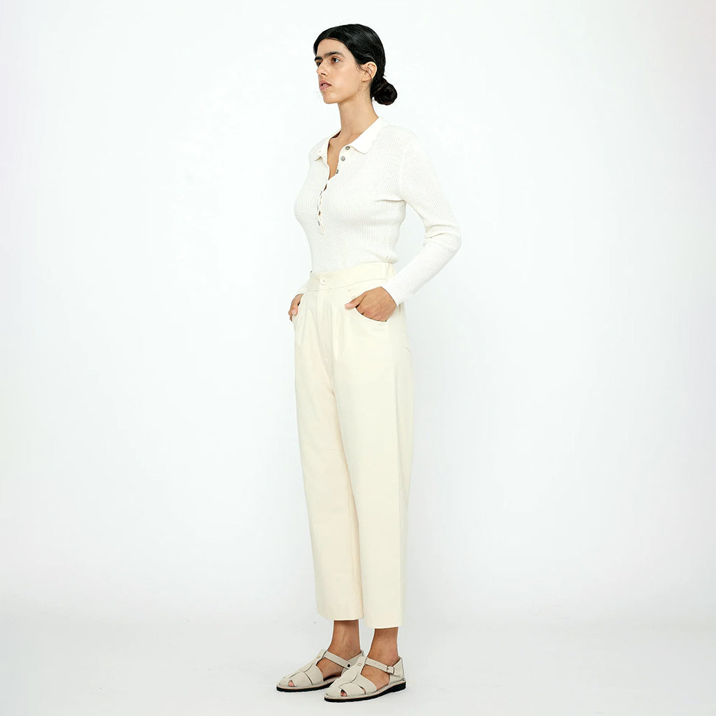 7115 By Szeki Unisex Signature Curve-Legged Pants Off White