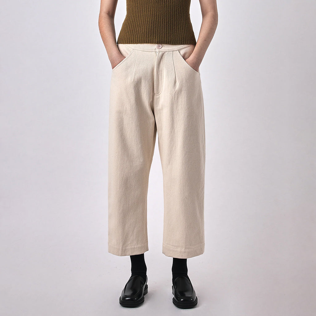 7115 By Szeki Unisex Signature Curve Legged Pants Off White