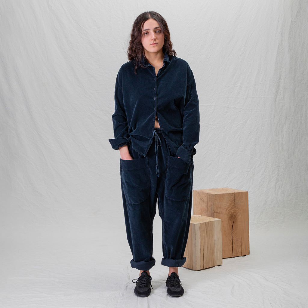 Album Di Famiglia Woman Velvet Short Collar Shirt Navy Blue