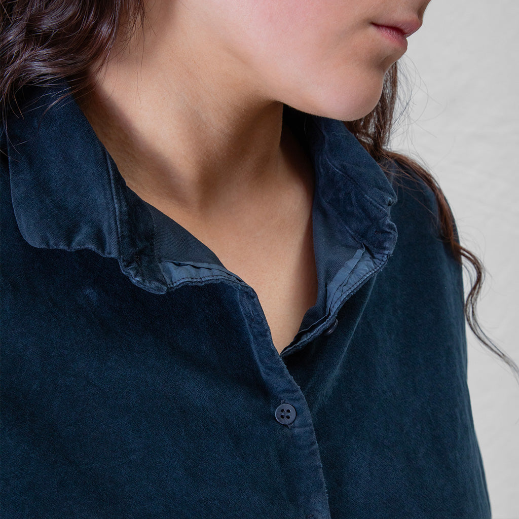 Album Di Famiglia Woman Velvet Short Collar Shirt Navy Blue