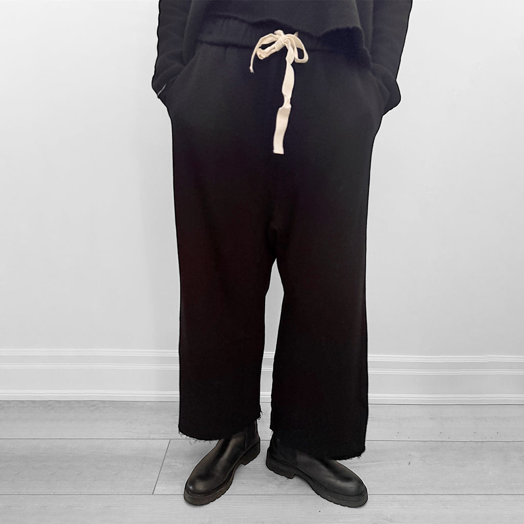 Album Di Famiglia Woman Soft Wide And Short Trouser Pants Black