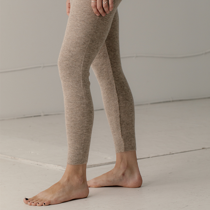 Bare Knitwear Woman Marin Rib Leggings Wheat Beige Advice from a
