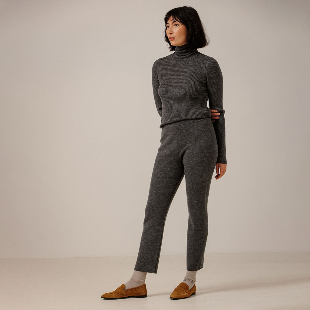 Bare Knitwear Trunk Show Woman Merino Slim Pants Charcoal Grey