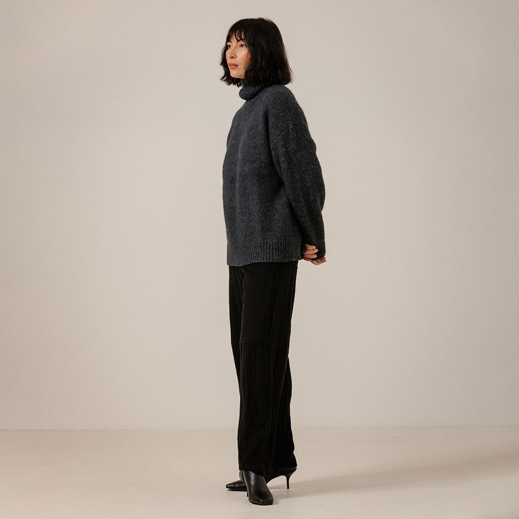 Bare Knitwear Trunk Show Woman Oversized Alpaca Turtleneck Sweater Dark Navy Blue