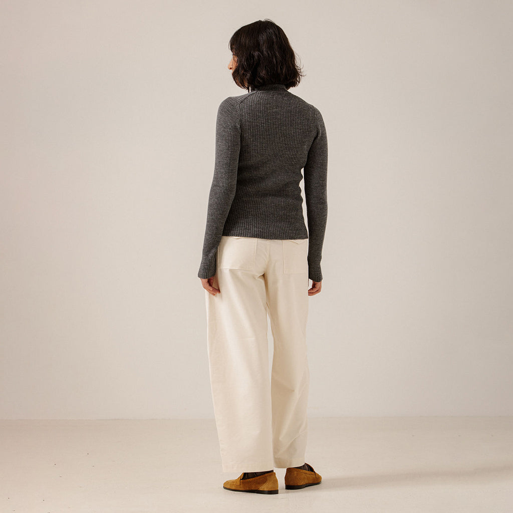 Bare Knitwear Trunk Show Woman Fine Merino Turtleneck Sweater Charcoal Grey