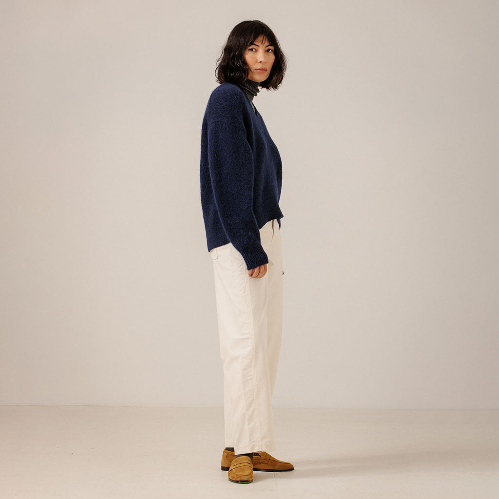 Bare Knitwear Trunk Show Woman Boxy Alpaca V-Neck Sweater Navy Blue