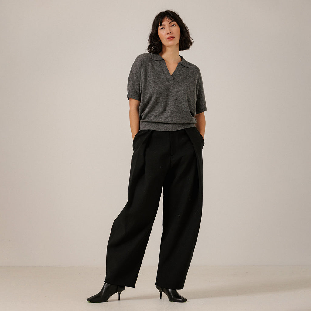 Bare Knitwear Trunk Show Woman Batwing Merino Polo T-shirt Charcoal Grey