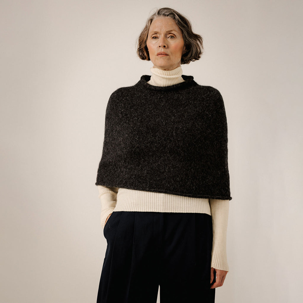 Bare Knitwear Woman Seamless Alpaca Poncho Basalt Grey