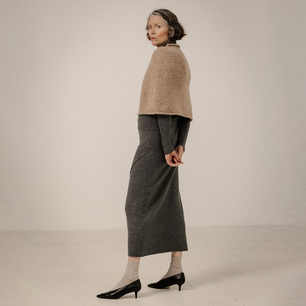 Bare Knitwear Trunk Show Woman Seamless Alpaca Poncho Dark Fawn Brown